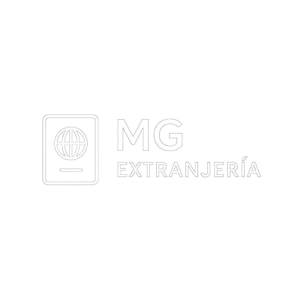 Logotipo de MG Extranjería con icono de pasaporte y texto “MG Extranjería”.